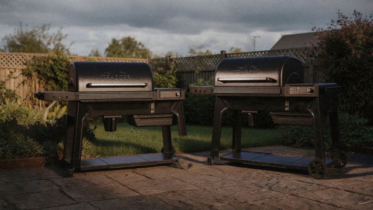 Morning patio with the Traeger Pro 780 and the Traeger Timberline, unboxing-day mood