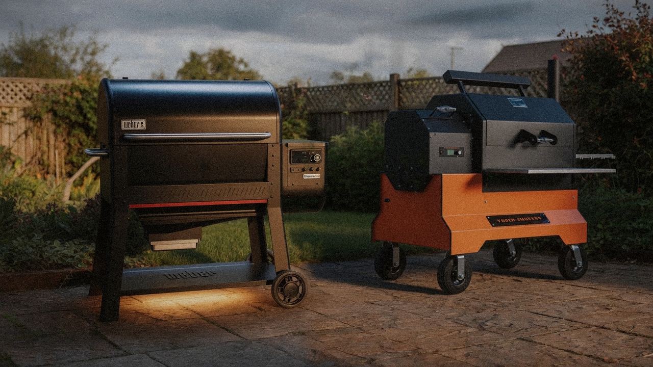 Weber Searwood XL 600 beside Yoder YS640s, official product photography on a dark steel panel