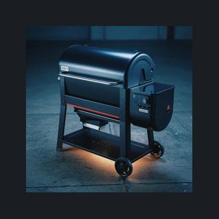 Weber Searwood XL 600
